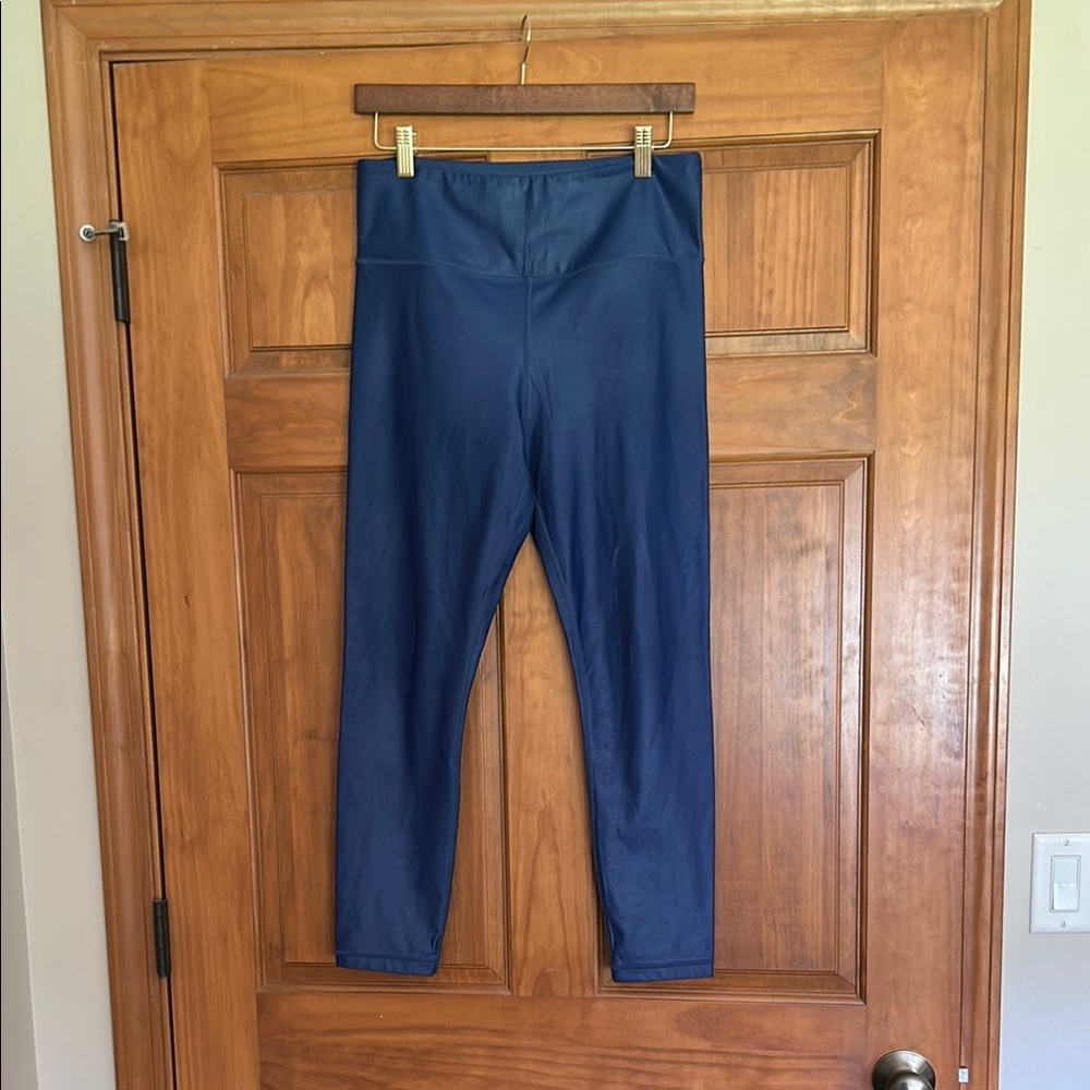 Zyia Size 12 7/8 Metallic Navy Blue Leggings